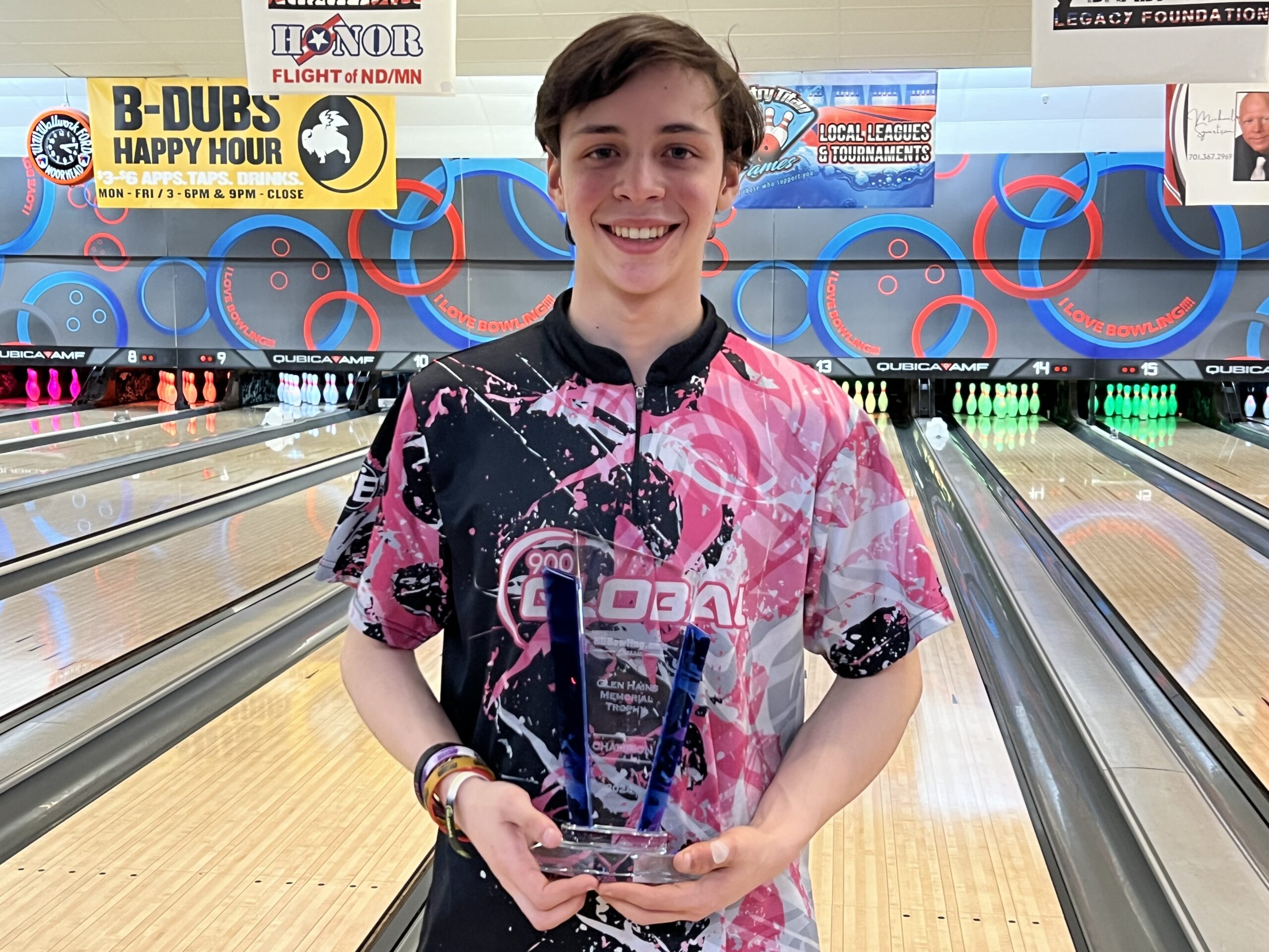 Finley Dominates NDBowling.com Classic in Tournament Debut